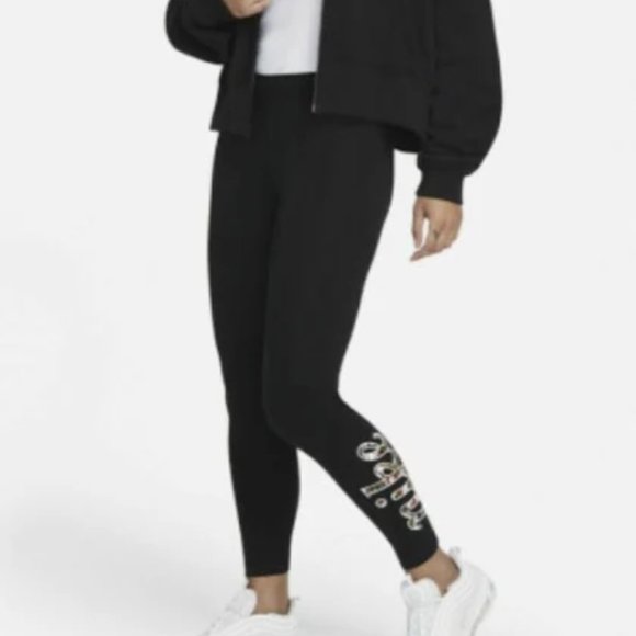 🌻 CLEARANCE - EUC - Nike High Waisted Leg A See Leggings - Picture 3 of 7